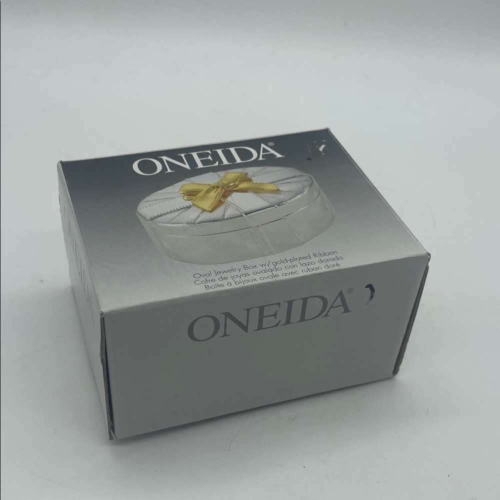 Oneida Silver Box with Gold Ribbon Accent